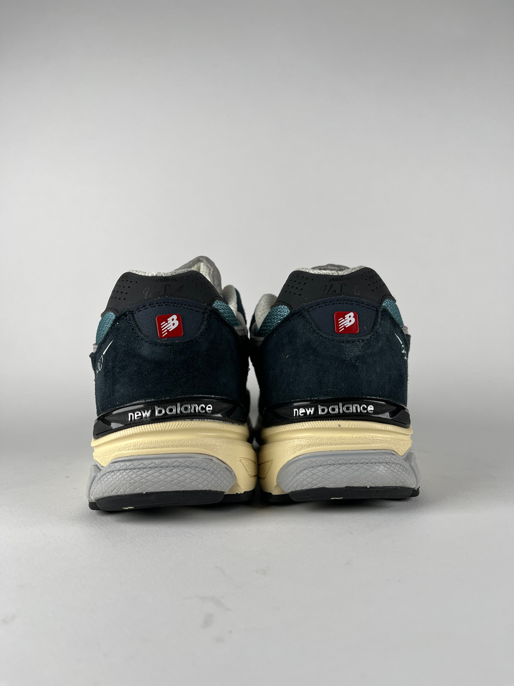 کفش روزمره زنانه نیوبالانس 990 سرمه ای آبی NEW BALANCE 990 (nevy blue-blue)