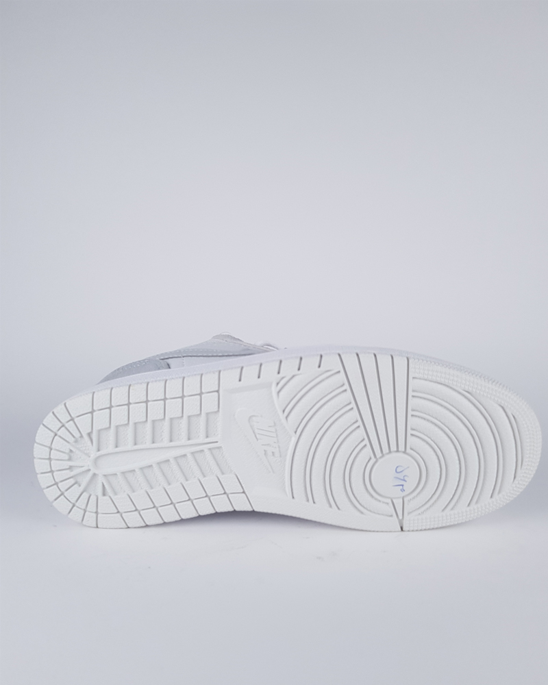 کفش روزمره مردانه جردن 1 سفید کرم AIR GORDAN 1 ( white-cream)