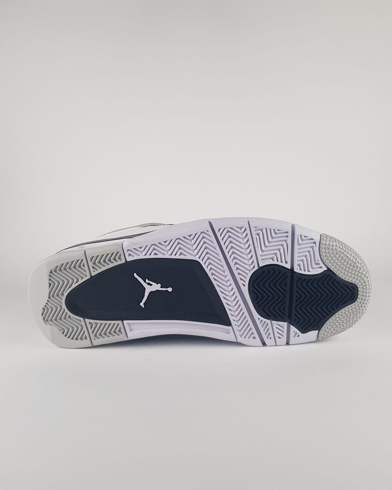 کفش روزمره زنانه جردن فور سفید مشکی AIR JORDAN 4 RETRO (white-black-neutral grey )
