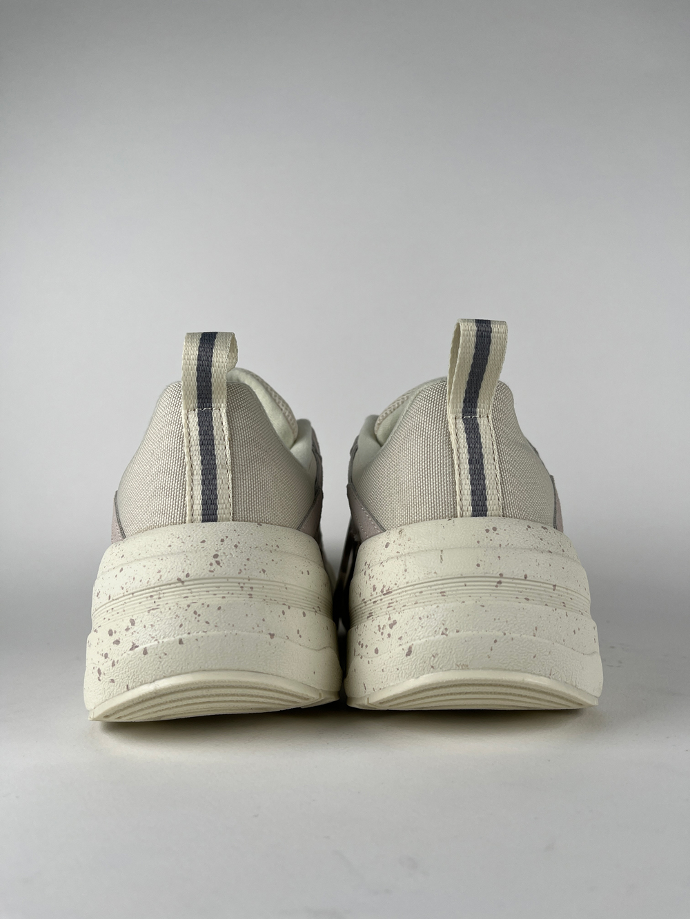 کفش روزمره مردانه آدیداس کرم استخونی (ADIDAS ADIMATIC (CREAM-BONY